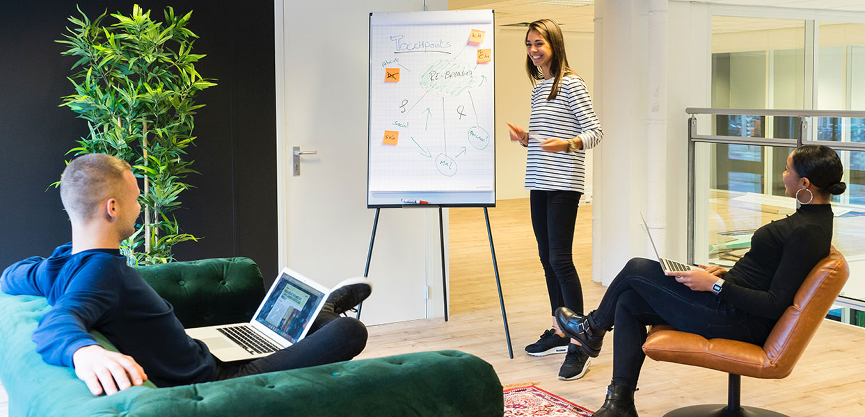 arquitectura_muebles_oficinas_montiel_portada